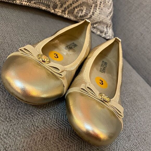 Michael Kors Sz 3 Gold Saffiano Ballet Flats - Picture 5 of 15